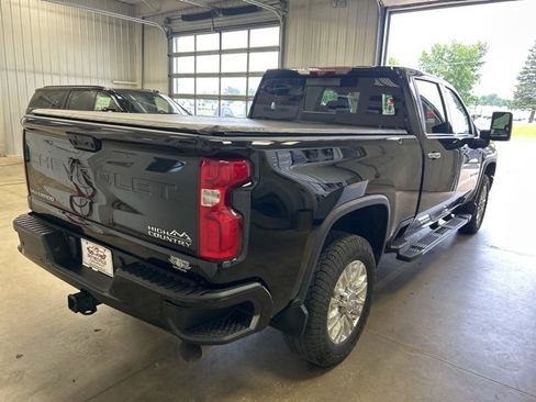 Used 2020 Chevrolet Silverado 2500 High Country w/ Z71 Off-Road Package image 5