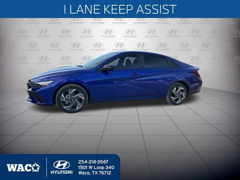 Used 2025 Hyundai Elantra Sport image 9
