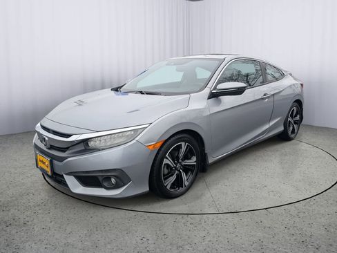 Used 2016 Honda Civic Touring image 6