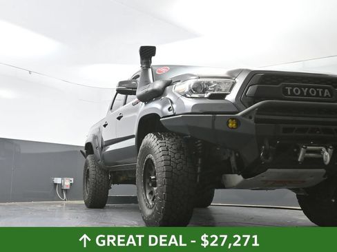 Used 2016 Toyota Tacoma TRD Sport w/ Towing Package AWD/4WD image 51
