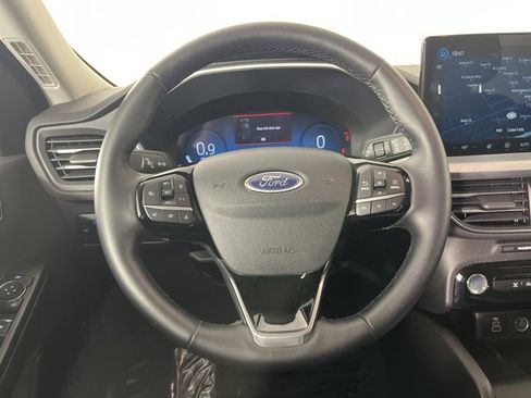 Used 2025 Ford Escape Platinum image 8
