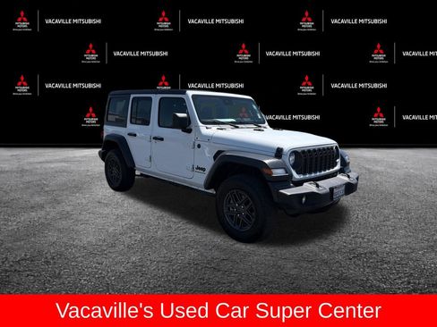 Used 2024 Jeep Wrangler Unlimited Sport AWD/4WD image 2