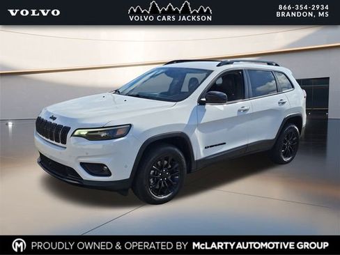 Used 2023 Jeep Cherokee Altitude Lux image 7