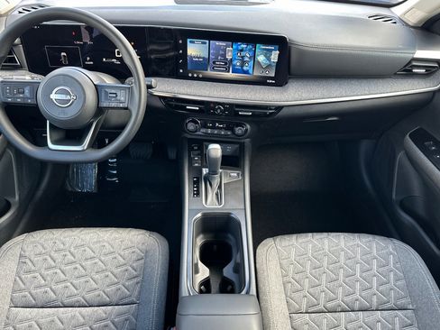 New 2026 Nissan Kicks SV image 13