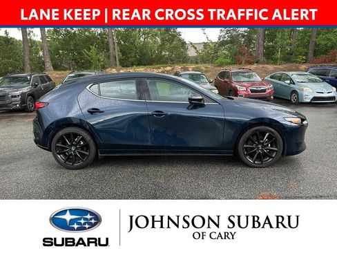 Used 2024 MAZDA MAZDA3 s FWD image 3