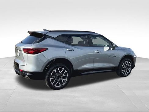 Certified 2024 Chevrolet Blazer RS w/ Enhanced Convenience Package AWD/4WD image 8
