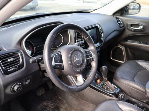 Used 2018 Jeep Compass Limited w/ Navigation Group image 14