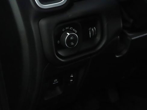 Used 2023 RAM 1500 Big Horn AWD/4WD image 8