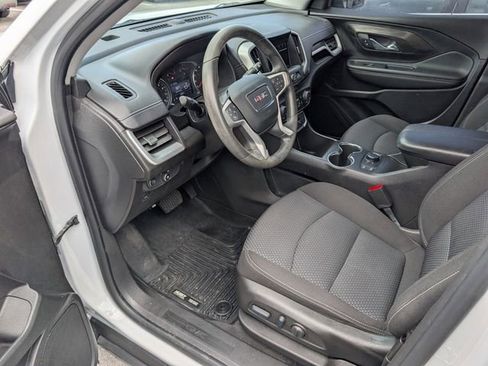 Used 2022 GMC Terrain SLE w/ Driver Convenience Package FWD image 10