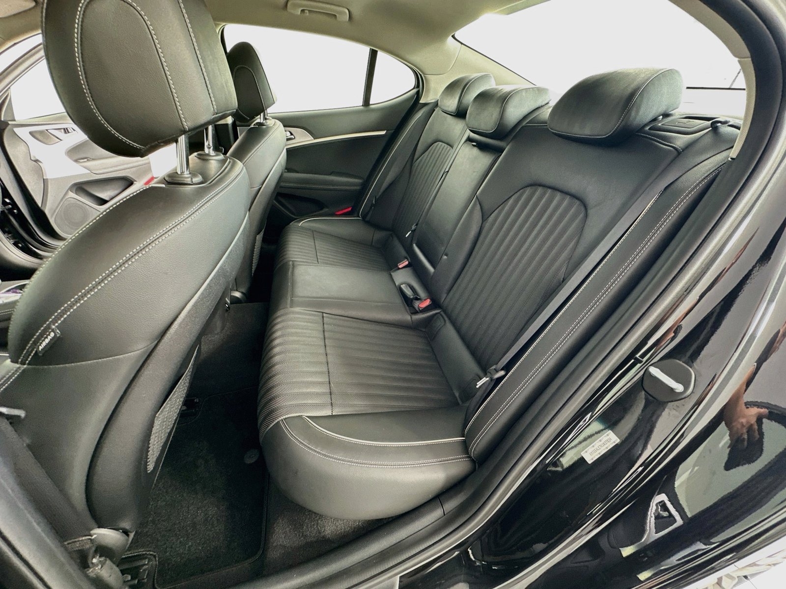 Used 2019 Genesis G70 3.3T Advanced AWD/4WD image 31