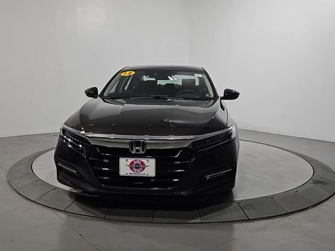 Used 2018 Honda Accord Touring image 8
