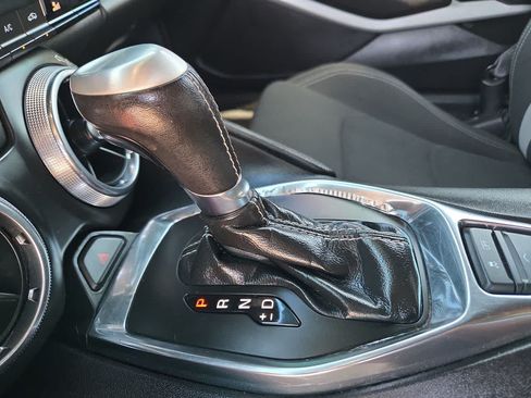 Used 2020 Chevrolet Camaro LT RWD image 21