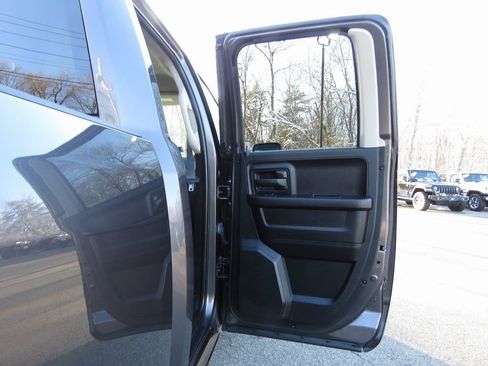 Used 2018 RAM 1500 Express image 15