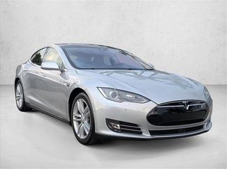 Used 2015 Tesla Model S 85D video 3