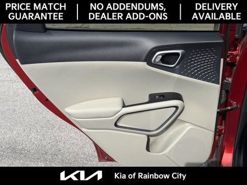 Used 2020 Kia Soul S FWD image 16