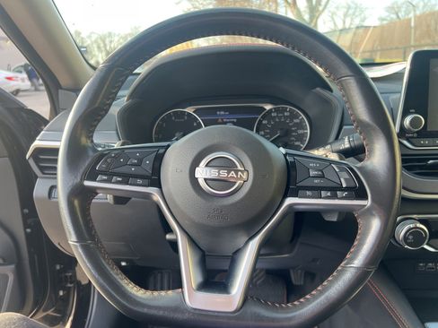 Used 2023 Nissan Altima 2.5 SR image 15