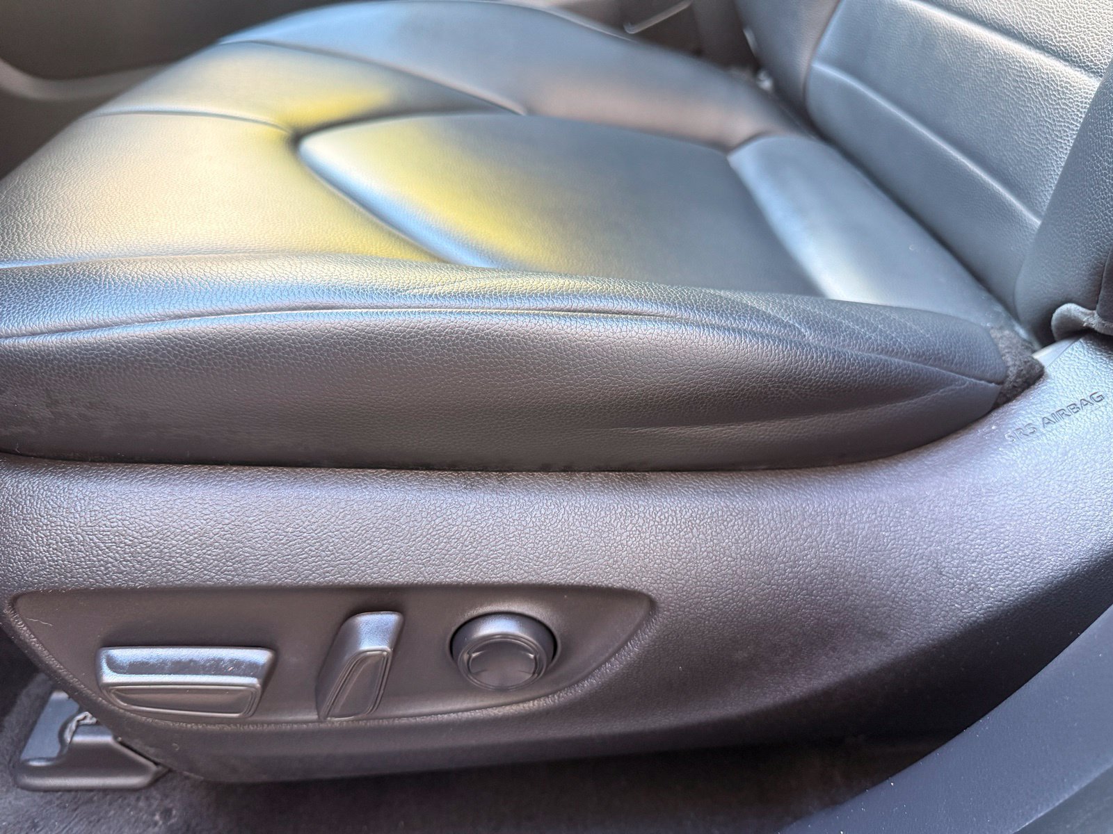 Used 2022 Toyota Highlander XLE AWD/4WD image 10