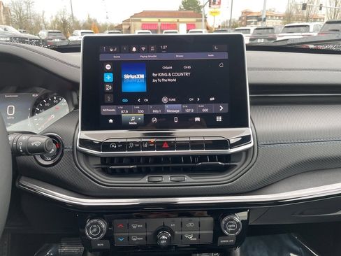 New 2026 Jeep Compass Latitude image 14