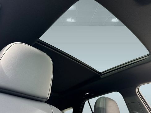 Certified 2025 Honda Prologue Touring image 15