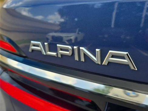 Certified 2024 BMW ALPINA XB7 AWD/4WD image 5