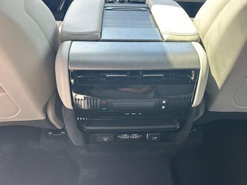 New 2026 Jeep Grand Wagoneer L 4WD w/ Premium Group I image 16