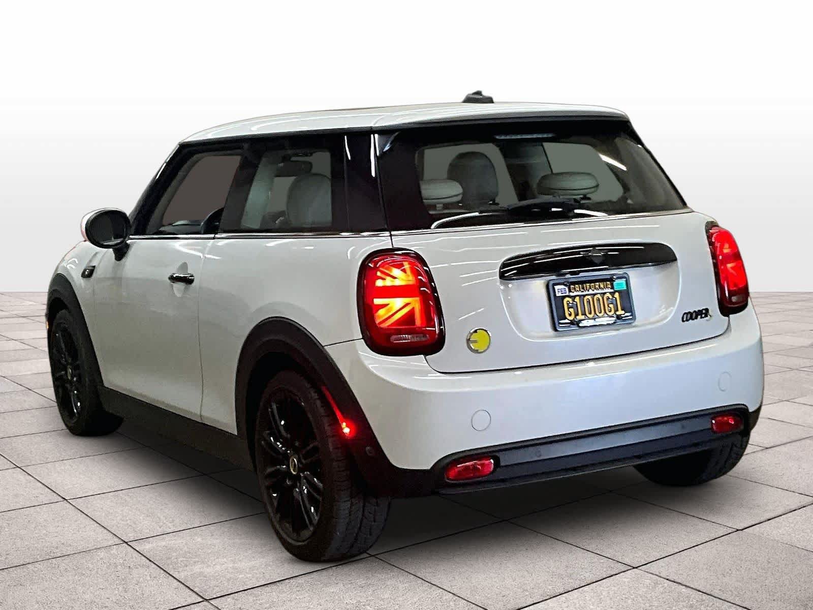 Used 2023 MINI Cooper SE FWD image 15