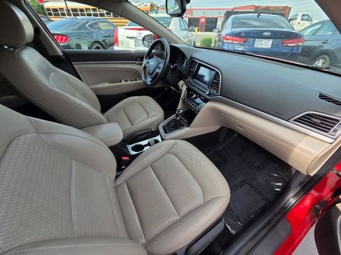 Used 2017 Hyundai Elantra Limited FWD image 18