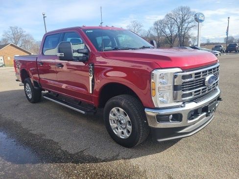 Used 2024 Ford F350 XLT image 6