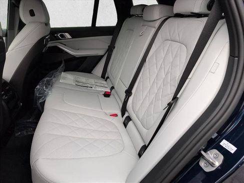 New 2026 BMW X5 xDrive50e w/ M Sport Package image 15