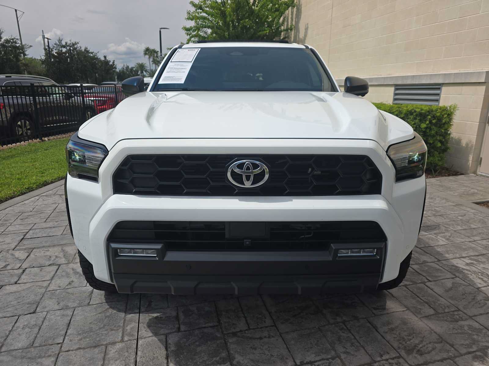 Used 2025 Toyota 4Runner TRD Off-Road Premium AWD/4WD image 2