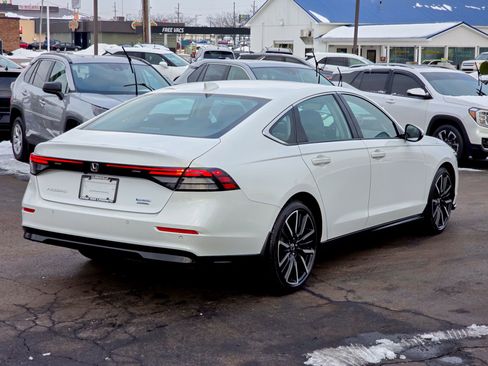 Used 2023 Honda Accord Touring image 23