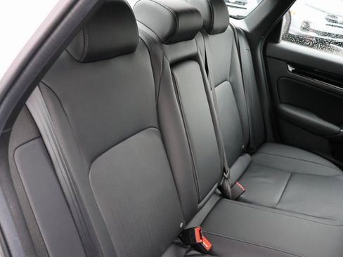 Certified 2025 Honda Civic Sport Touring image 12