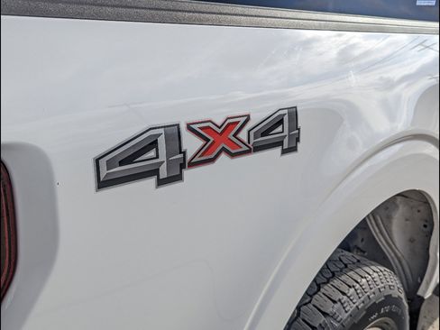 Used 2022 Ford F150 Lariat w/ Equipment Group 501A Mid AWD/4WD image 11