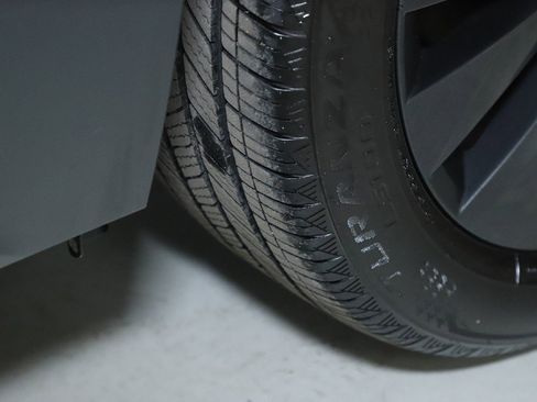 Used 2024 Volkswagen Taos S image 35