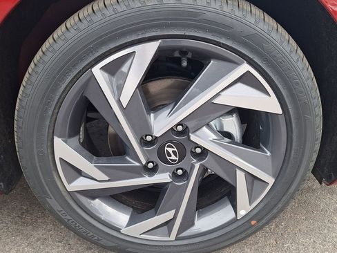 New 2026 Hyundai Elantra Limited image 27