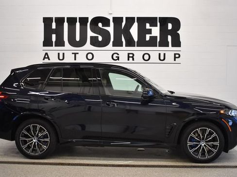 New 2026 BMW X5 xDrive50e w/ M Sport Package AWD/4WD image 2