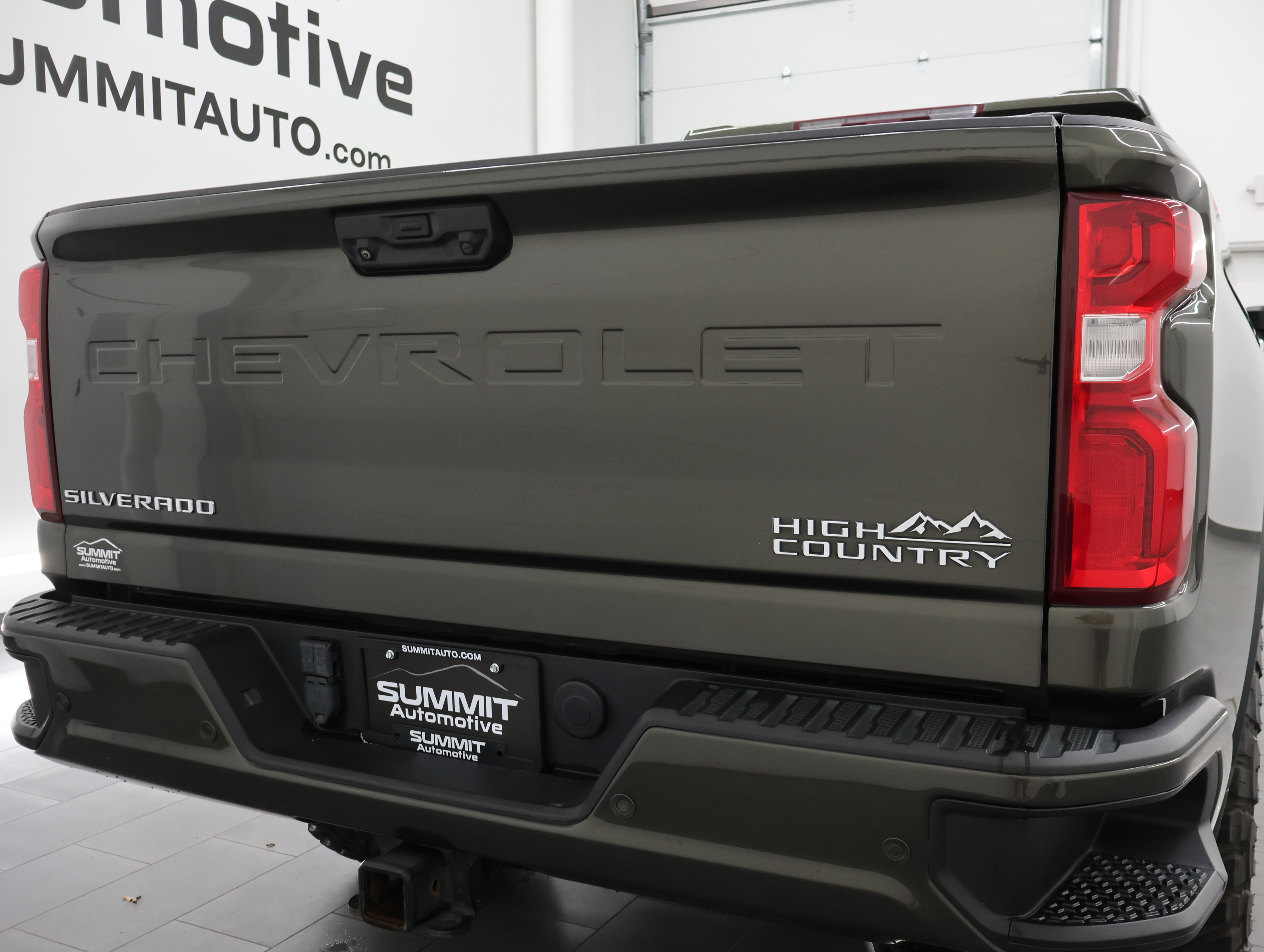Used 2022 Chevrolet Silverado 2500 High Country AWD/4WD image 33