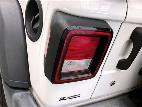 Used 2019 Jeep Wrangler Sport image 26