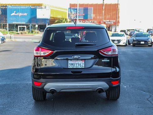 Used 2016 Ford Escape SE w/ SE Cold Weather Package image 9