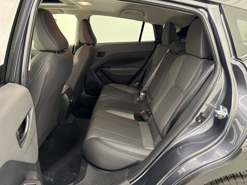 Used 2025 Subaru Crosstrek 2.0i Premium image 24