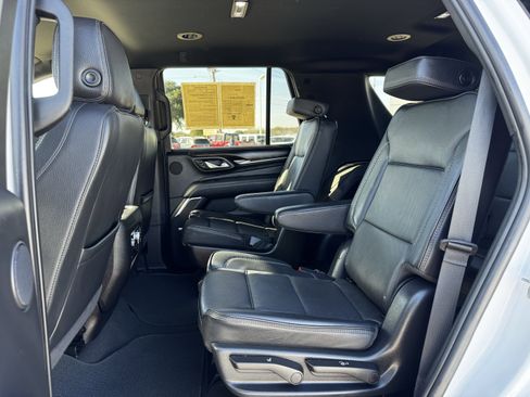 Used 2024 GMC Yukon Denali image 30