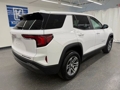 Used 2025 GMC Terrain Elevation AWD/4WD image 2