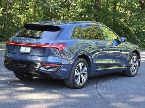 Used 2024 Audi Q8 e-tron Premium AWD/4WD image 6