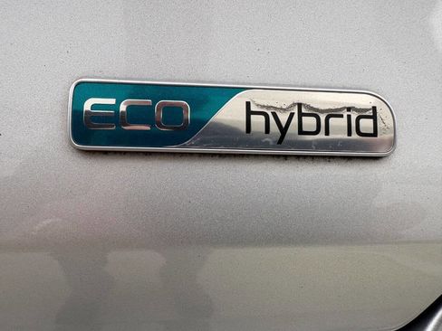 Used 2017 Kia Niro Touring w/ Advanced Technology Package image 8