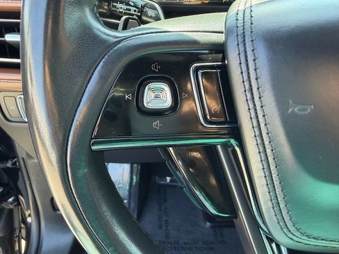 Used 2022 Lincoln Aviator Reserve AWD/4WD image 28