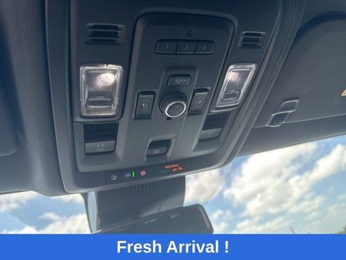 Used 2023 Chevrolet Suburban RST w/ Luxury Package image 10