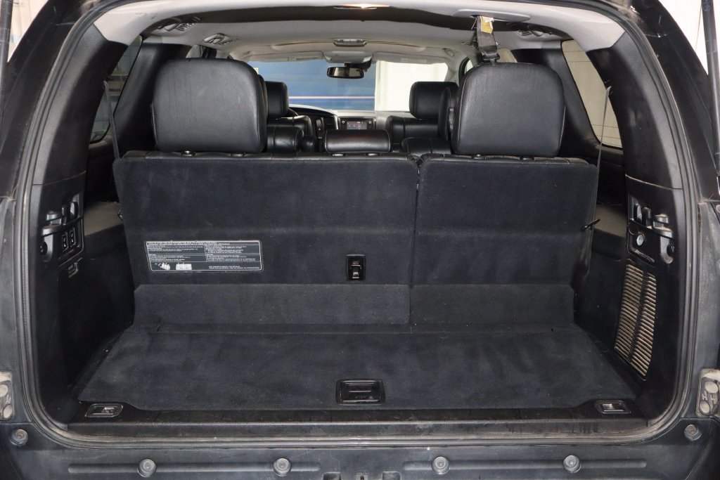 Used 2018 Toyota Sequoia TRD Sport AWD/4WD image 15