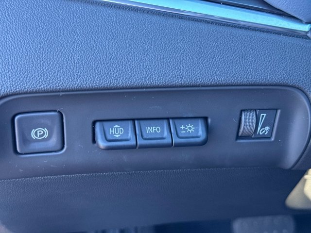 Used 2023 Buick Enclave Premium w/ Experience Buick Package AWD/4WD image 30