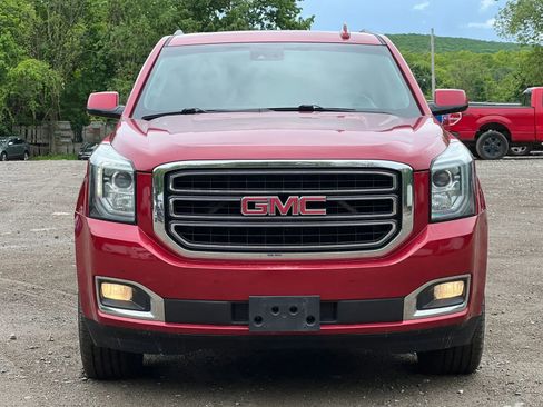 Used 2015 GMC Yukon XL SLT w/ Open Road Package AWD/4WD image 1