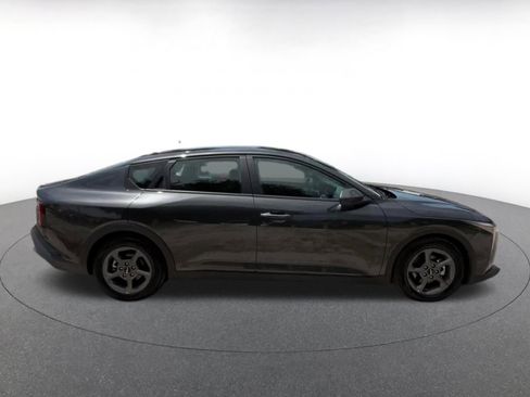 Used 2025 Kia K4 FWD image 16